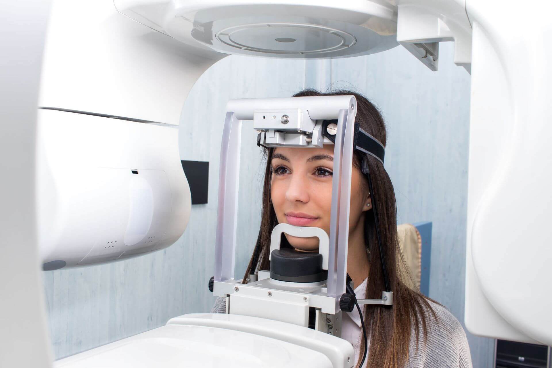 Диагностические преимущества 3D томографии челюсти