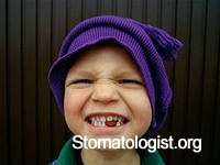 Когда стоит посетить детских стоматолога и ортодонта?